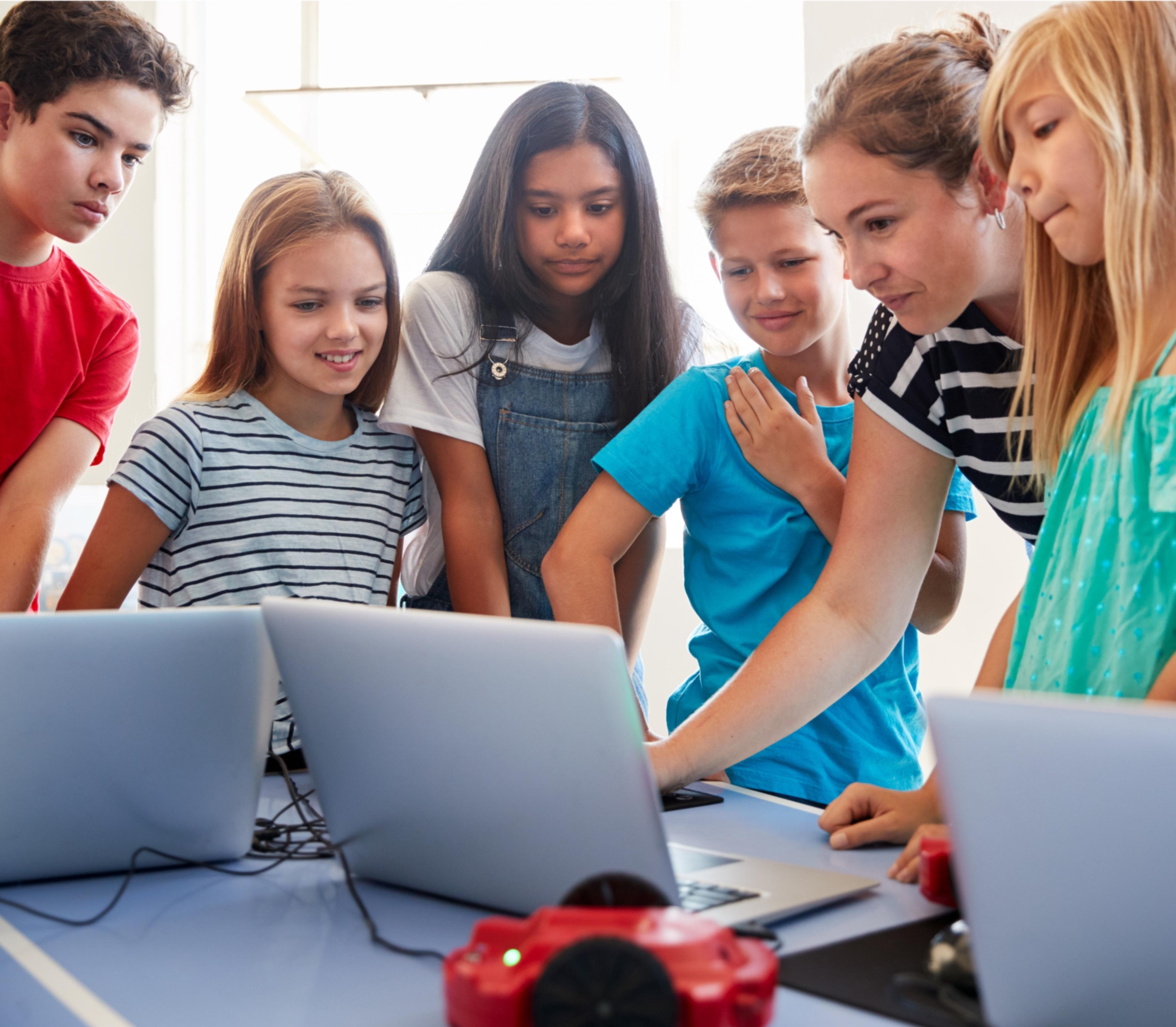 Gambar program English Course: Level INTERMEDIATE (1-3)